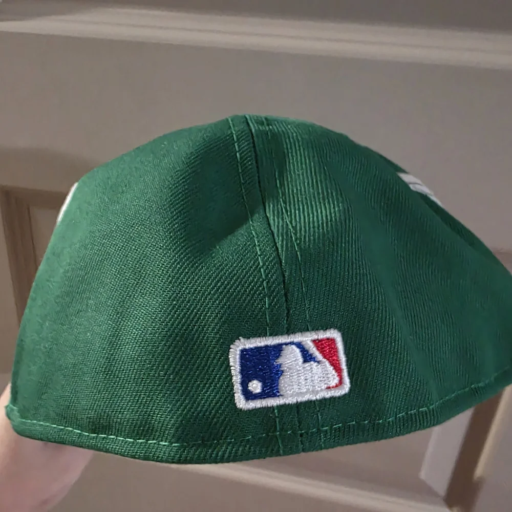 New Era LA Dodgers Two-Tone Fitted Hat - Green & Navy with Wings 7 7/8 - Picture 6 of 6